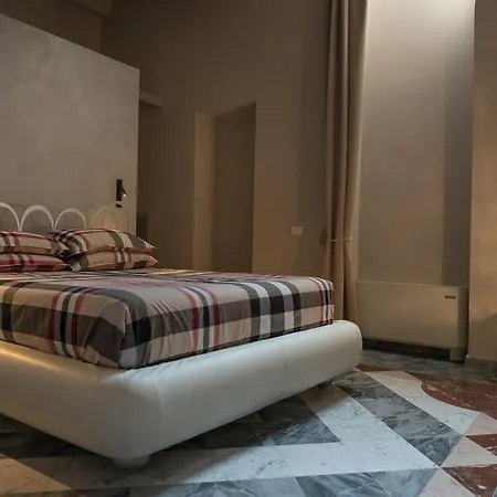 Tanagli Palace アパート *