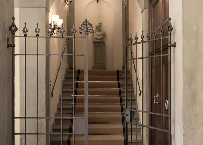 Apartment Tanagli Palace